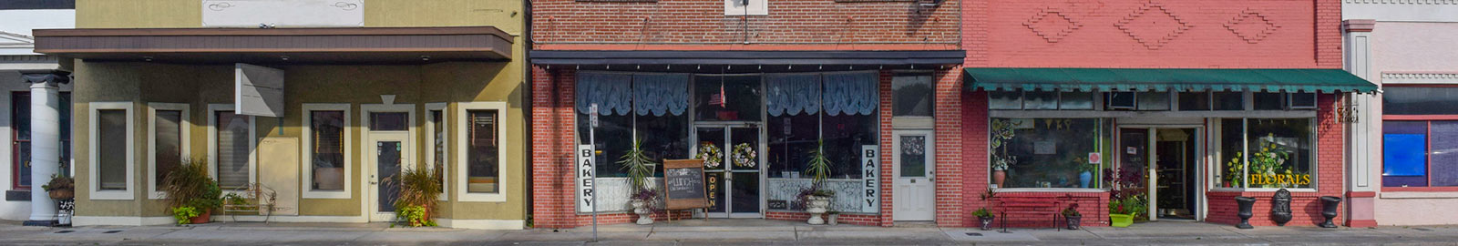 multiple storefronts on road